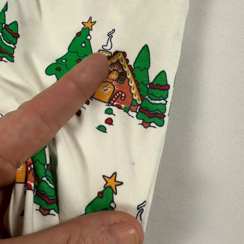 Monica + Andy Gingerbread House Christmas Holiday Footed Pajamas Sz 0-3 mo